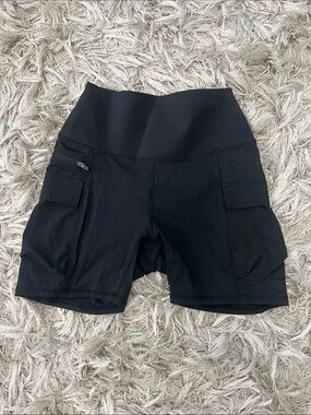 HALARA Black High-Waist Cargo Bike Shorts